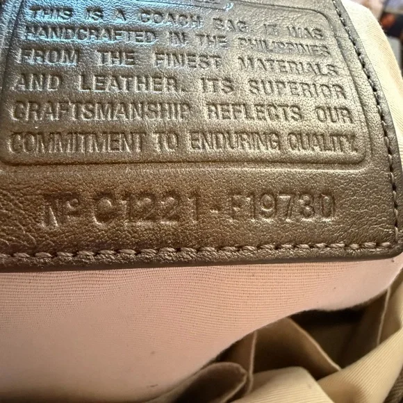 Vintage Coach Signature Crossbody Shoulder Bag in Khaki/Brown - Picture 5 of 11